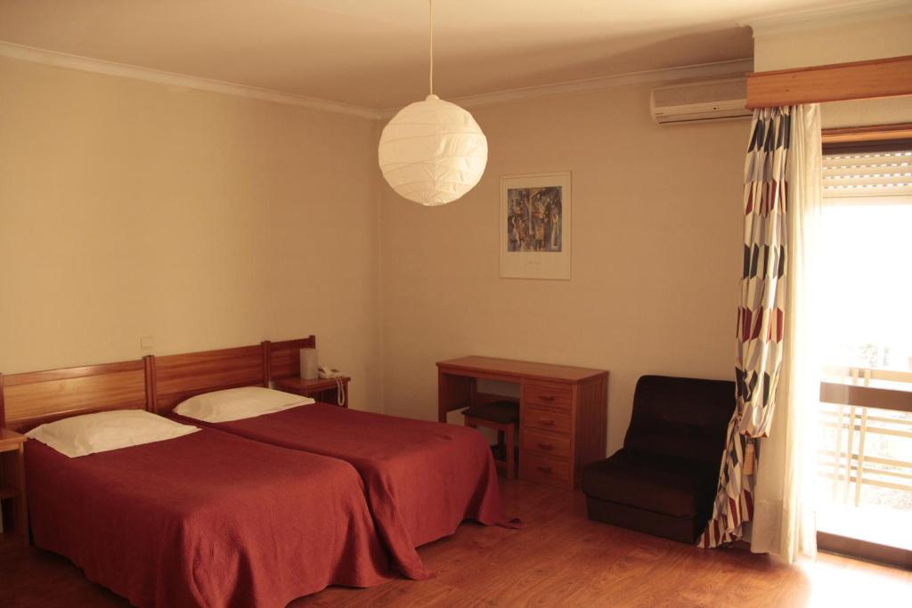 Residencial Dom Manuel Fafe Quarto foto
